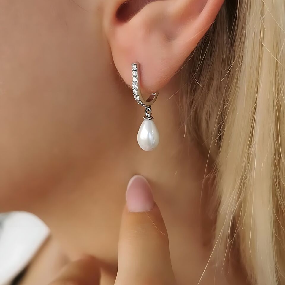 14 AYAR 0,15 CT PIRLANTA TAŞLI ÖZEL TASARIM İNCİLİ ALTIN KÜPE