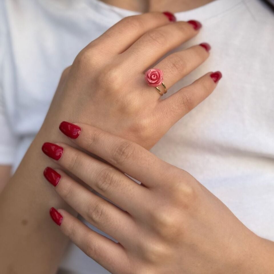 14 AYAR MERCAN RENGİ GÜL TAŞLI ALTIN YÜZÜK