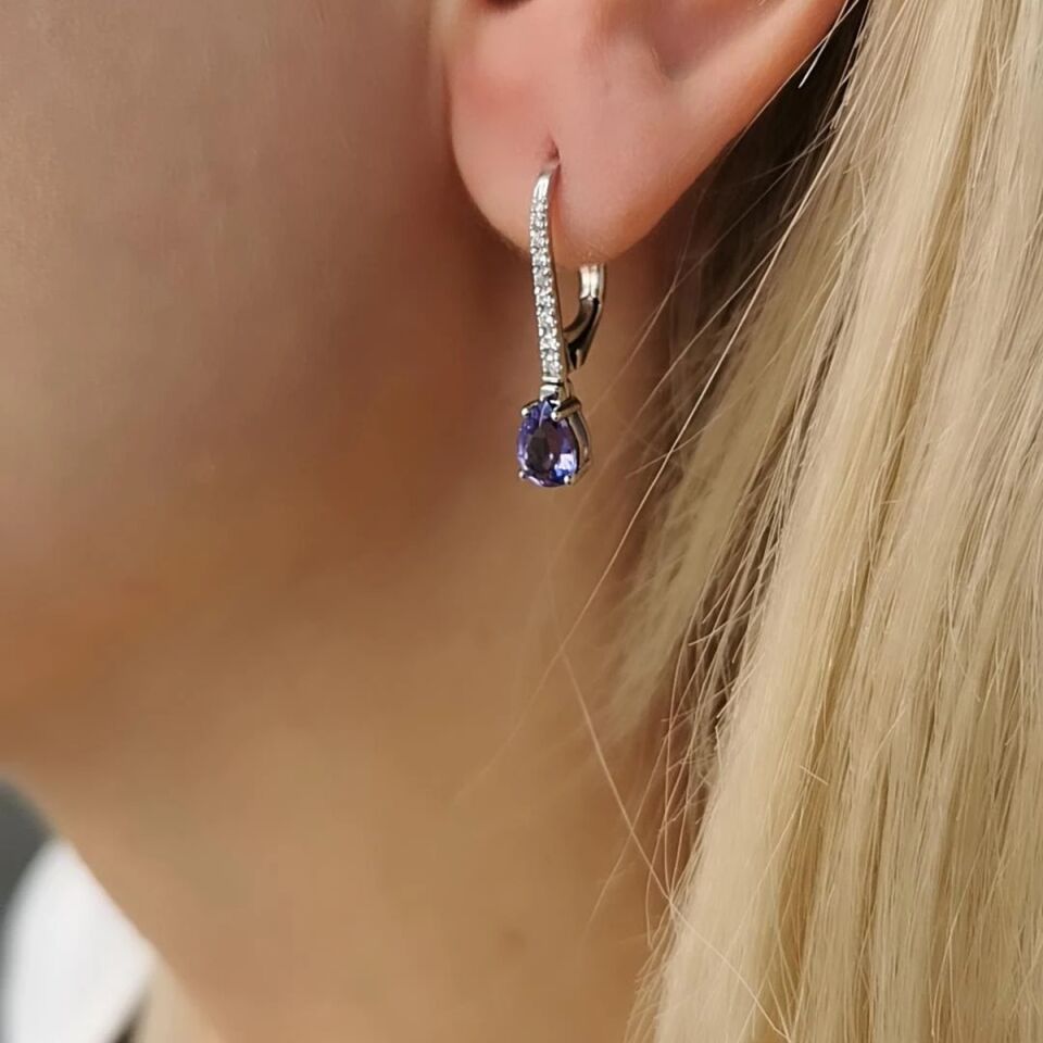 14 AYAR 1,59 CT TANZANİTE TAŞLI 0,13 CT PIRLANTA TAŞLI ÖZEL TASARIM KÜPE