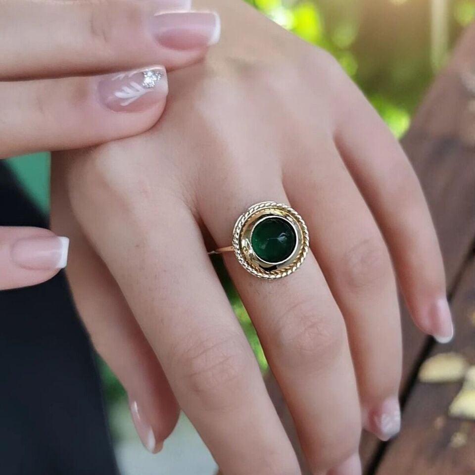 14 AYAR YEŞİL TAŞLI ALTIN YÜZÜK