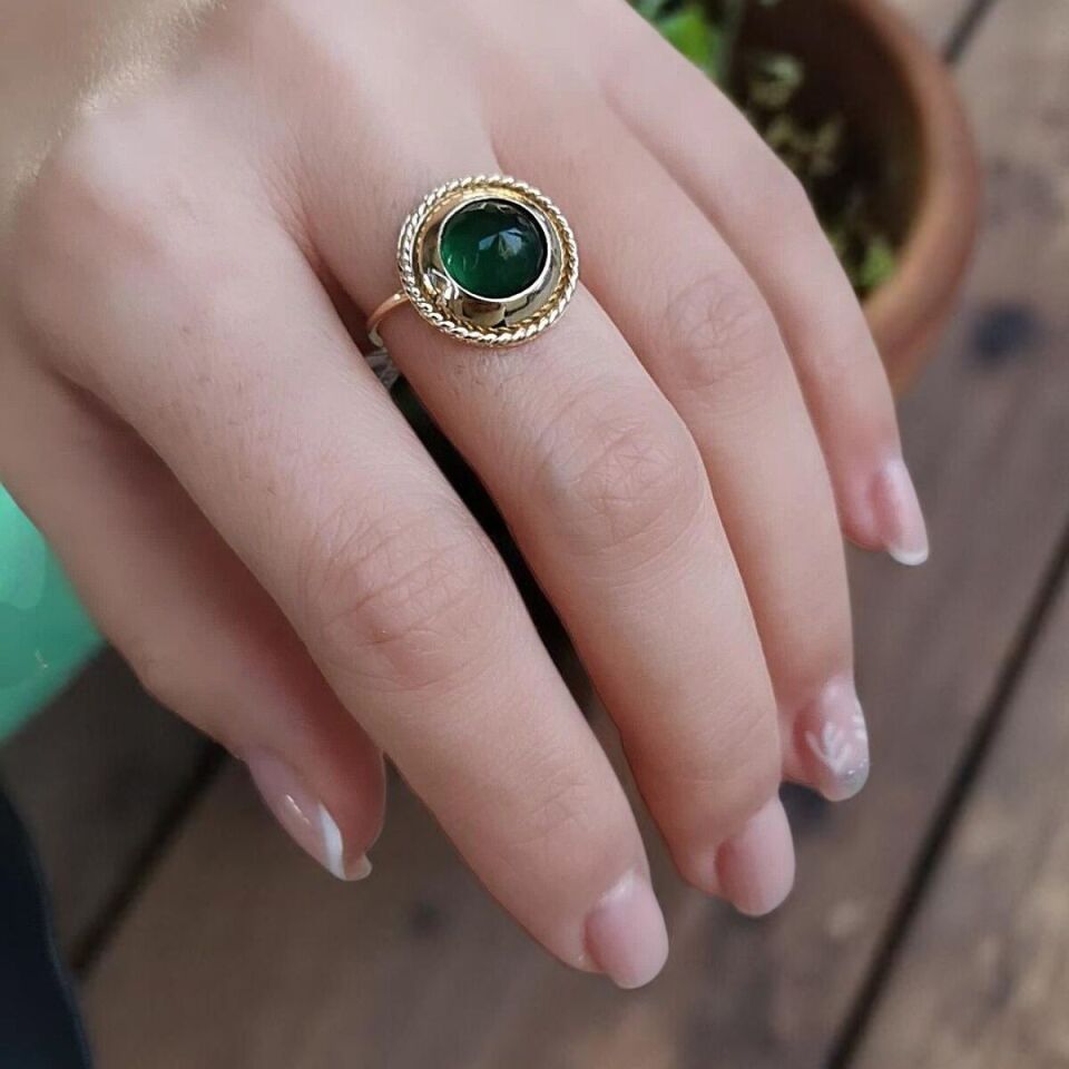 14 AYAR YEŞİL TAŞLI ALTIN YÜZÜK