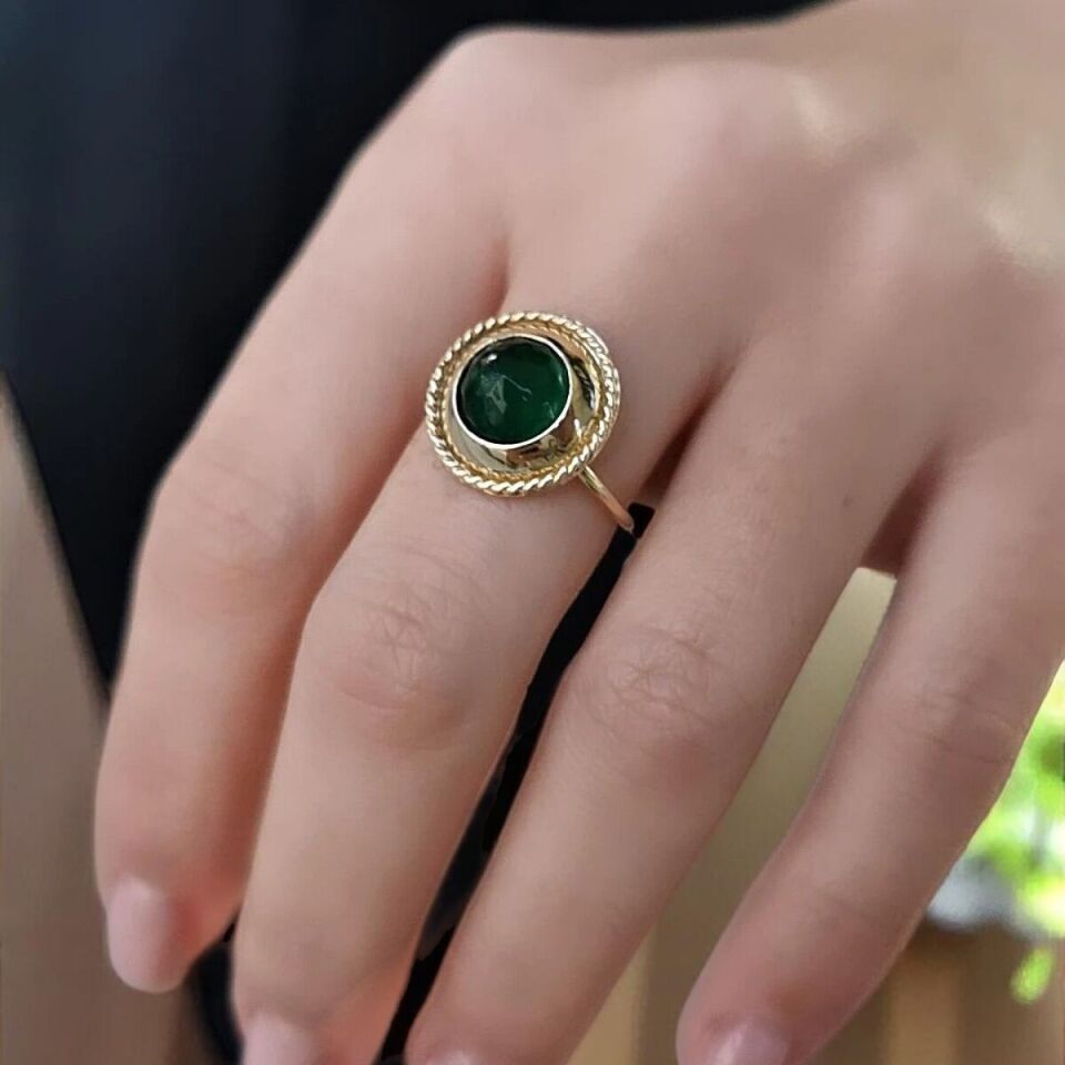 14 AYAR YEŞİL TAŞLI ALTIN YÜZÜK
