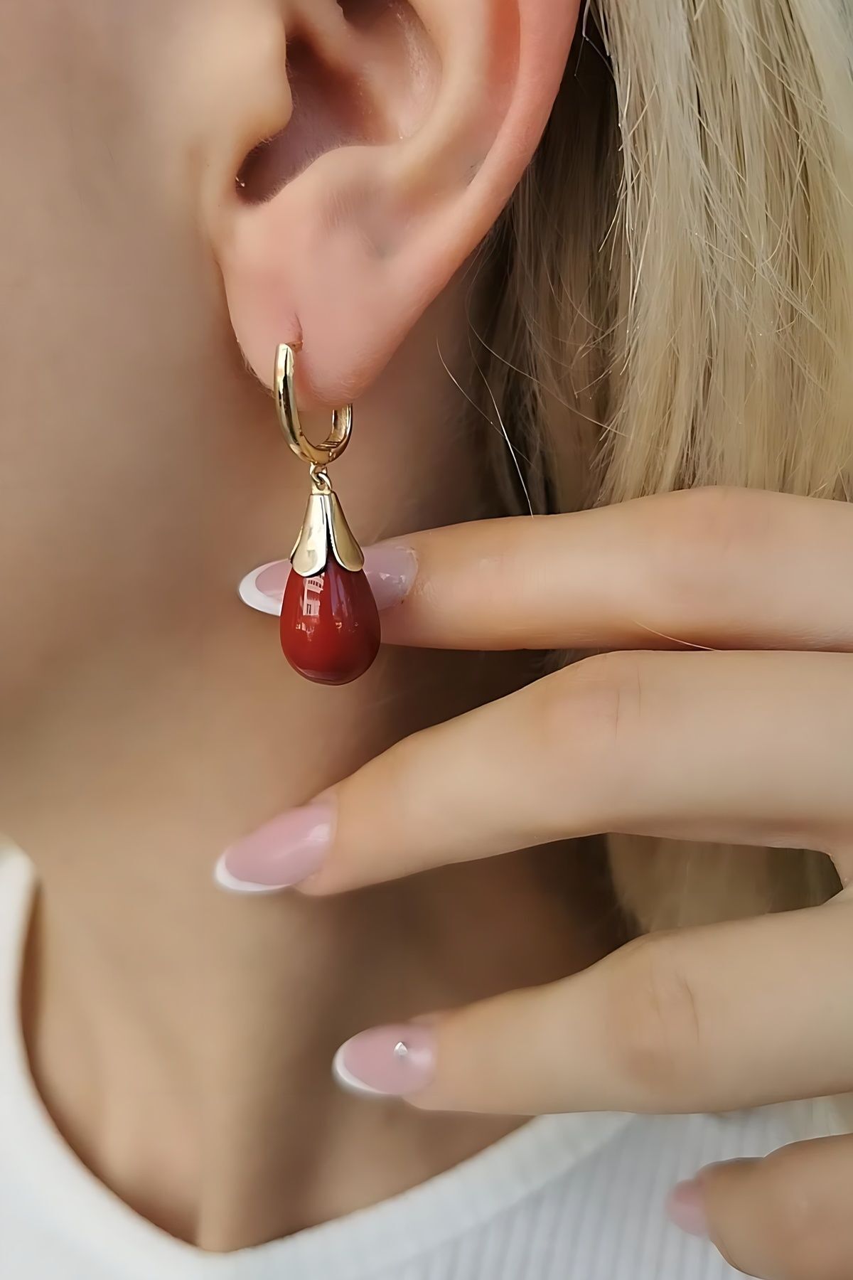 14 AYAR MERCAN RENGİ DROP TAŞLI KIRMIZI ÖZEL TASARIM ALTIN KÜPE